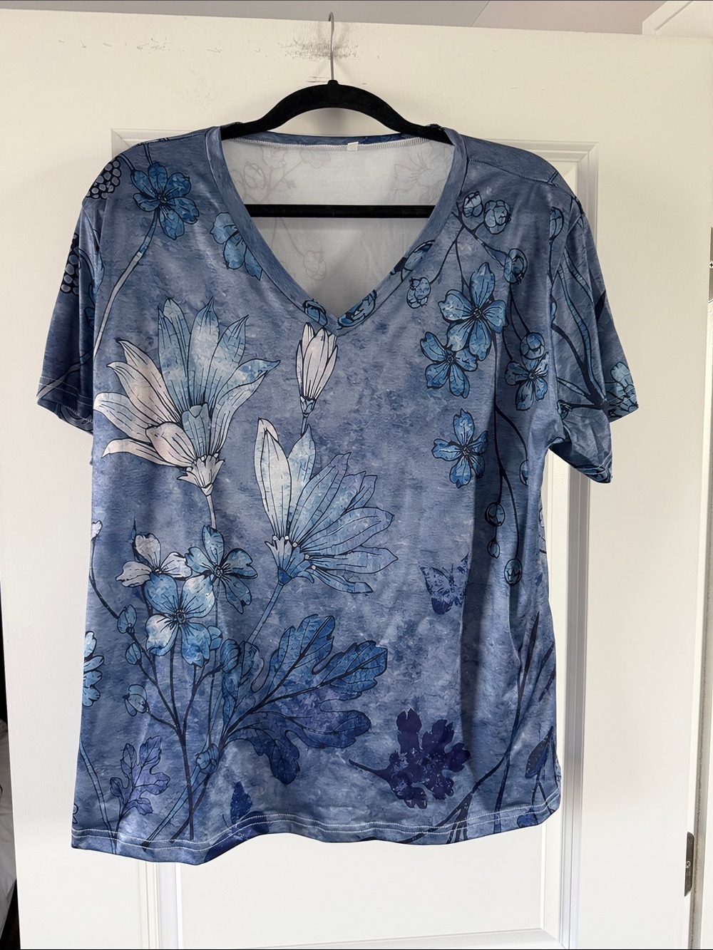 📌3 for $20📌New in package women’s t shirt size 1X